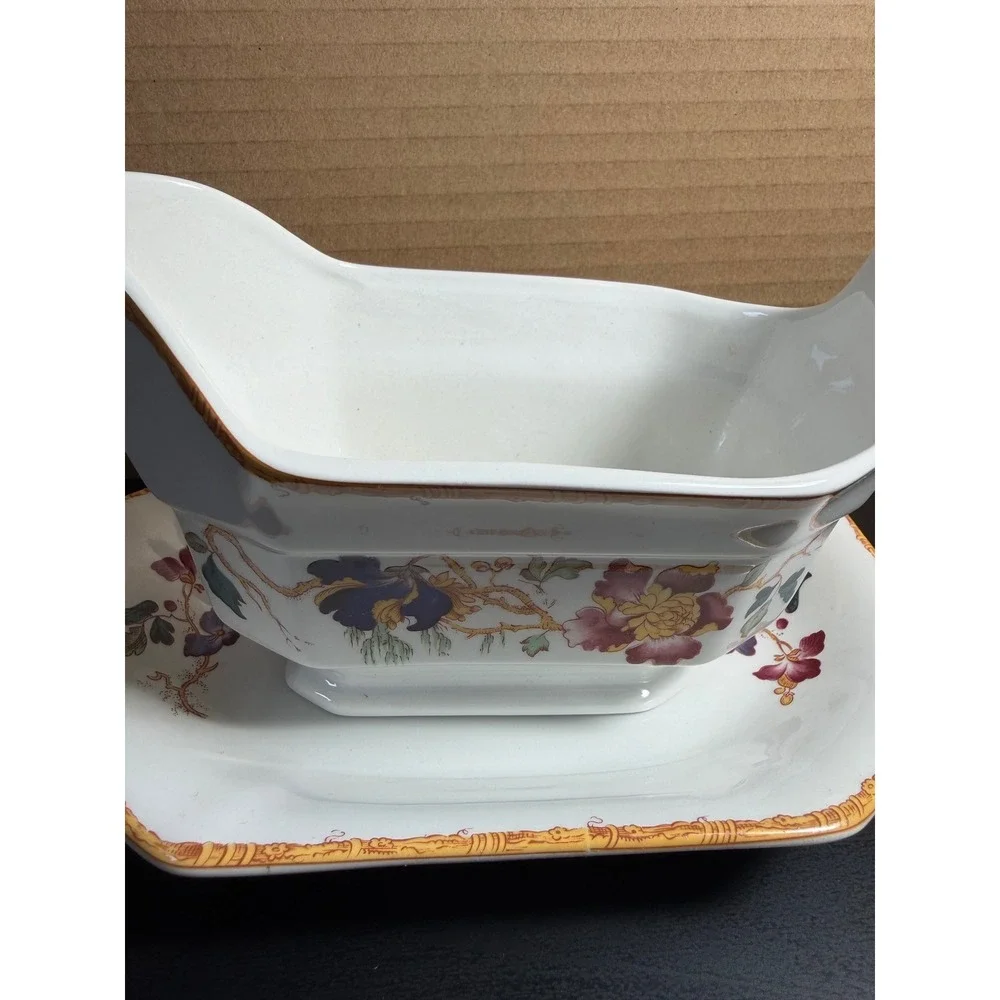 Wedgwood Devon Rose Chinoiserie Gravy Boat Underplate England Floral Bone China